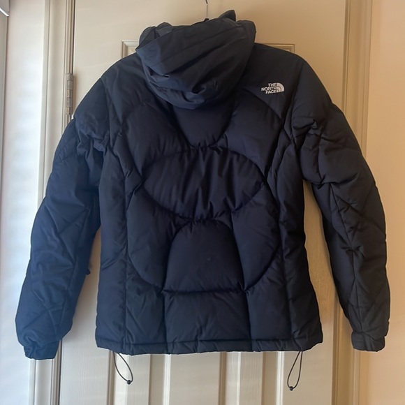 The North Face | Women’s 600 Goose Down Puffer Jacket - Picture 4 of 13
